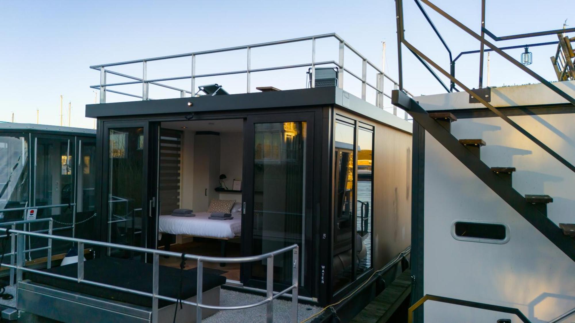 Luxurious Waterloft Near Beach And Centre By Weltevreden Experience Zeewolde Esterno foto