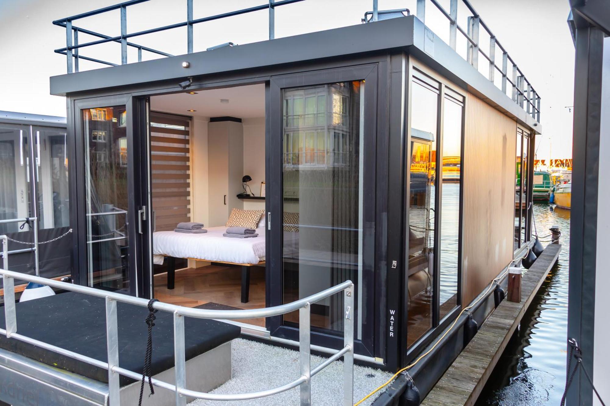 Luxurious Waterloft Near Beach And Centre By Weltevreden Experience Zeewolde Esterno foto